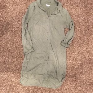 Green dress with belt